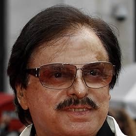 Sanjay Khan